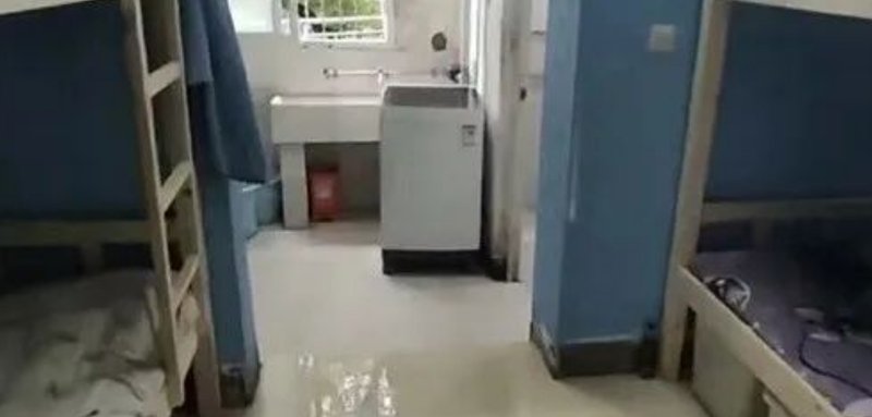 学生宿舍_01